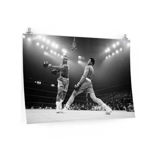 Muhammad Ali Evades A Punch From Joe Frazier During The Thrilla In Manila Black And White Poster